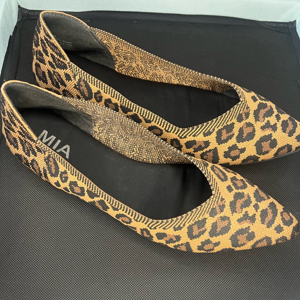 MIA “Kerri” Slip-Ons